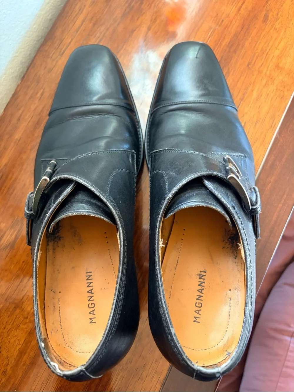 Magnanni Mens Single Monk Strap Cap Toe Leather Dress Shoes Size 9- Vibram soles